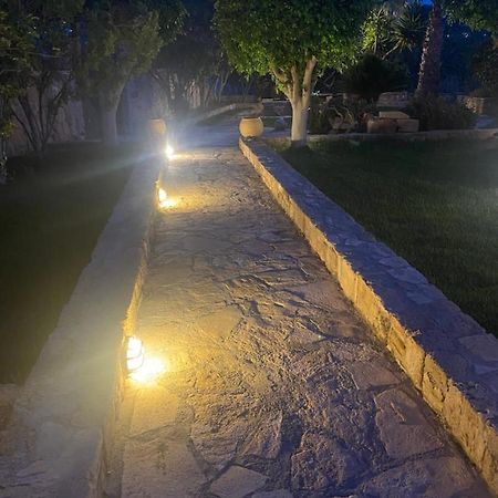 Pistachio Guesthouse, Παραδοσιακός Ξενώνας Vathí المظهر الخارجي الصورة