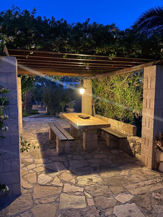 Pistachio Guesthouse, Παραδοσιακός Ξενώνας Vathí المظهر الخارجي الصورة